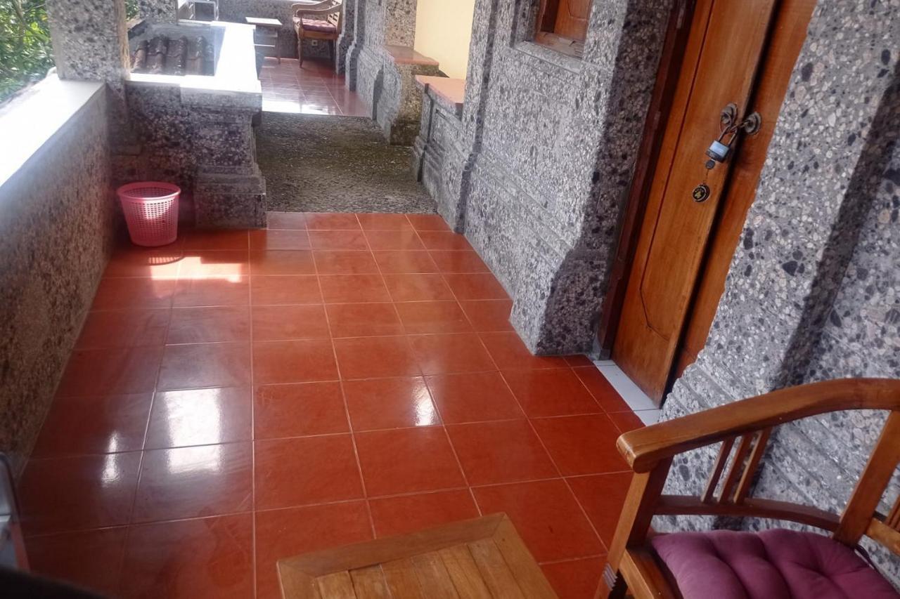 Gusti Home Stay Ubud Esterno foto