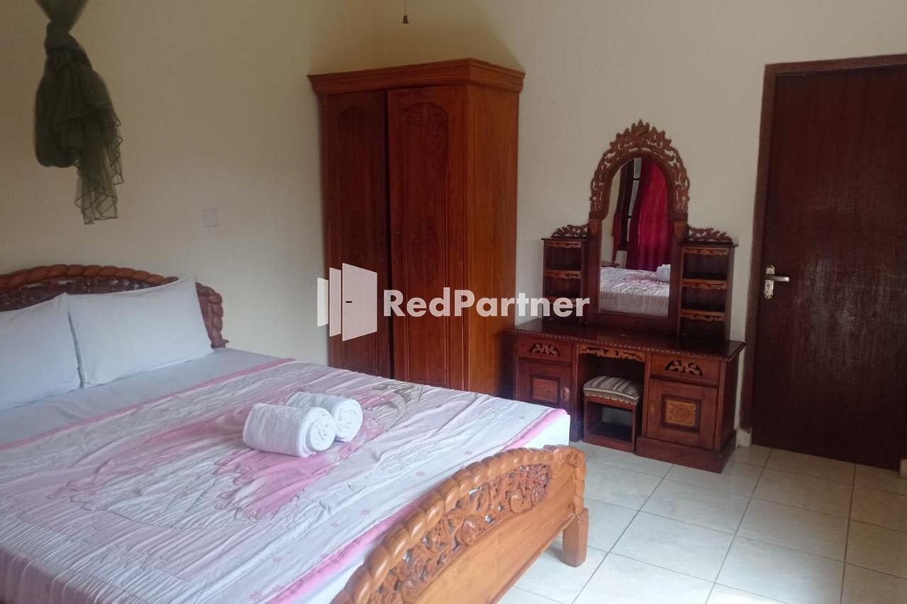 Gusti Home Stay Ubud Esterno foto