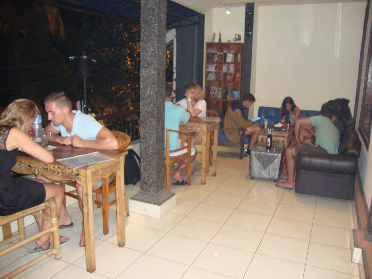 Gusti Home Stay Ubud Esterno foto