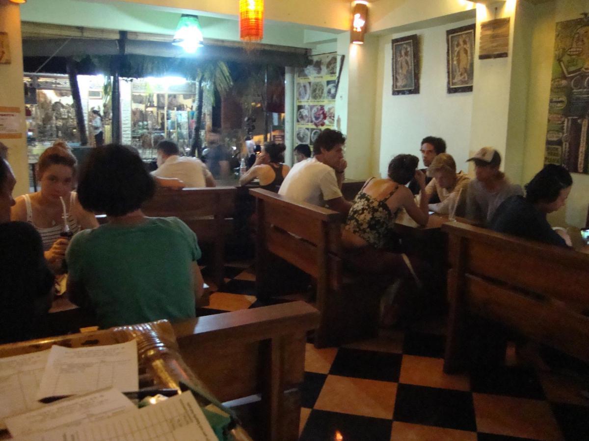 Gusti Home Stay Ubud Esterno foto