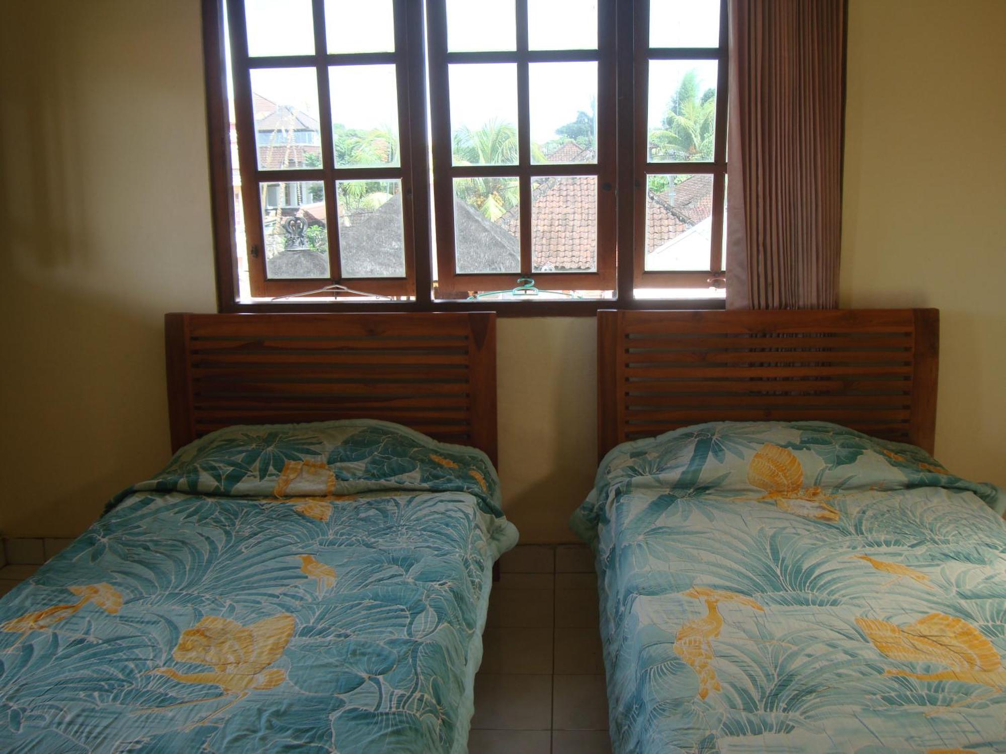Gusti Home Stay Ubud Esterno foto