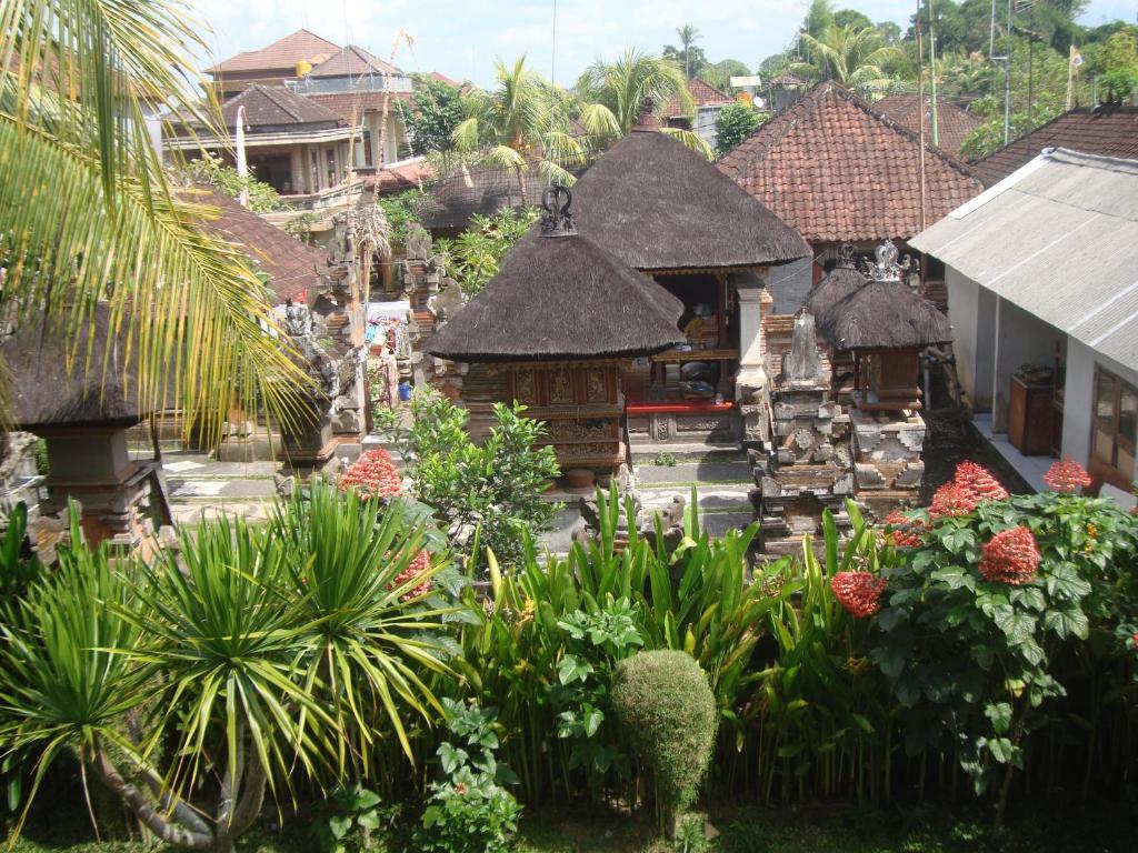 Gusti Home Stay Ubud Esterno foto